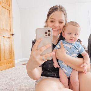 Meet your Posher, Emma